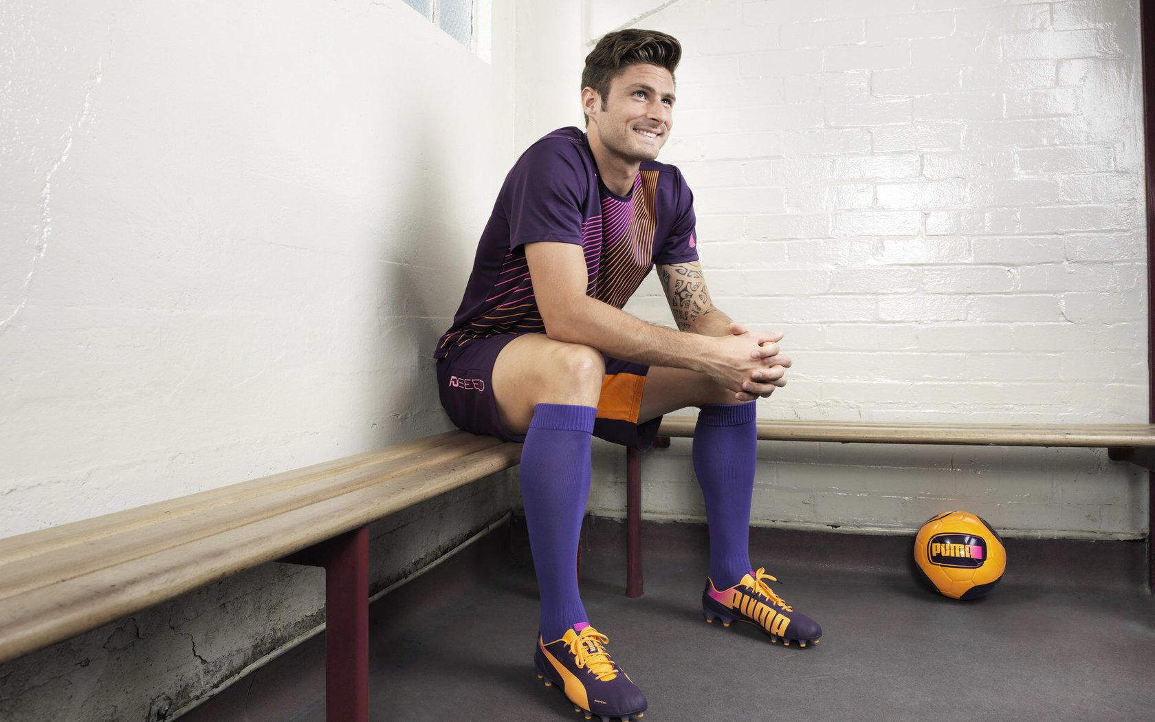 中国足球场馆智慧化升级，智能管理成趋势，足球场馆的产业链分析